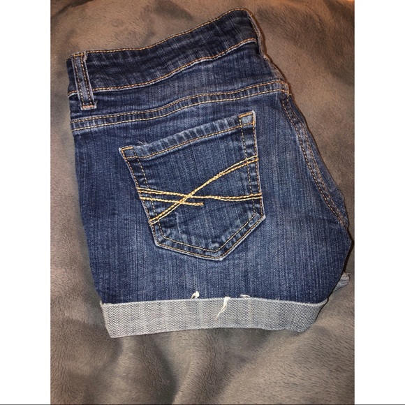 Aeropostale Pants - Aeropostale MIDI Shorts